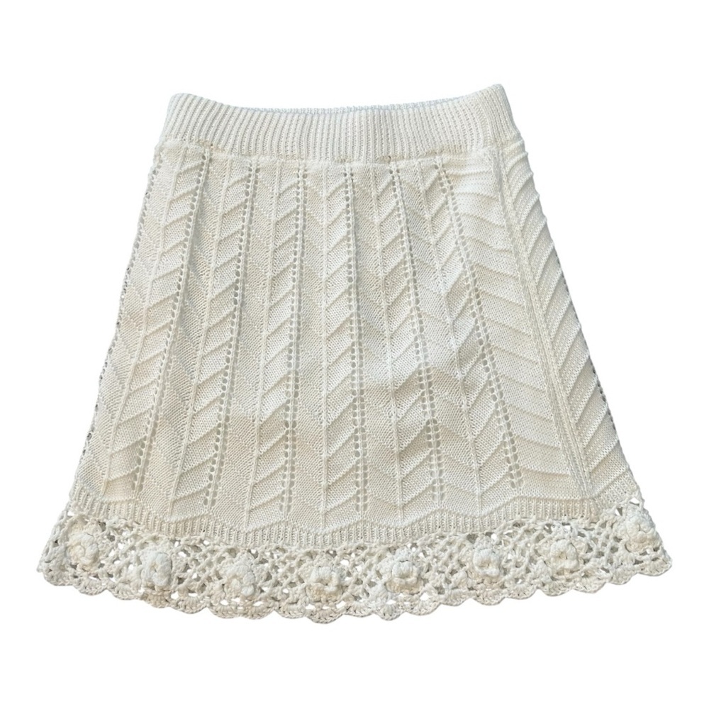 Sadie & Sage White Knit A-Line Mini Skirt with Crochet Hem- M